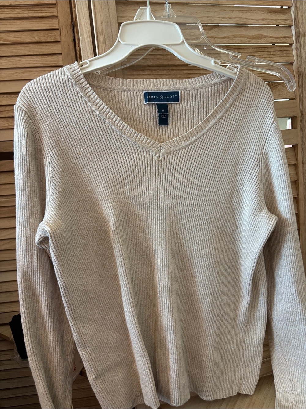 Karen Scott Ribbed V-Neck Sweater in Beige Medium